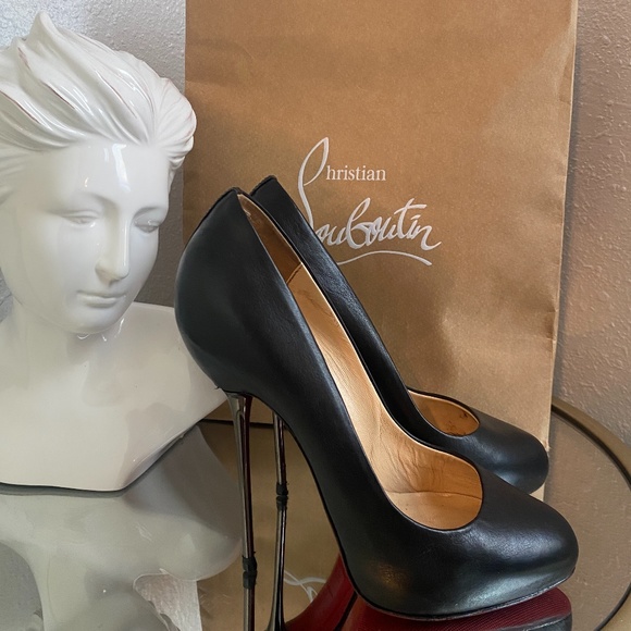 Louboutin Big lips heels - Picture 4 of 10